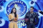 Preity Zinta, Salman Khan on the sets of Guinness World Records in R K Studios on 26th March 2011 (50).JPG