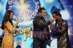 Preity Zinta, Salman Khan on the sets of Guinness World Records in R K Studios on 26th March 2011 (6).JPG