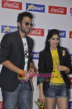 Jacky Bhagnani, Pooja Gupta promote Faltu at Cinema star in Thane, Mumbai on 1st April 2011 (4).JPG