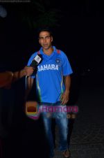 Akshay Kumar post the world cup victory in Juhu, Mumbai on 2nd April 2011 (6).JPG