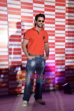 Hrithik Roshan launch Provogue_s new Spring Summer catalogue in Novotel on 2nd April 2011 (18).JPG