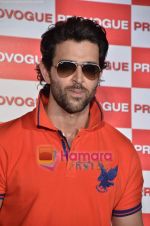 Hrithik Roshan launch Provogue_s new Spring Summer catalogue in Novotel on 2nd April 2011 (20).JPG
