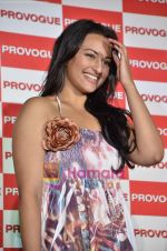 Sonakshi Sinha launch Provogue_s new Spring Summer catalogue in Novotel on 2nd April 2011 (8).JPG