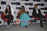 Kainaz Motivala, Ekta Kapoor, Raj Kumar Yadav at The first look launch of Ragini MMS in Cinemax, Mumbai on 6th April 2011 (11).JPG