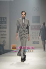 Model walks the ramp for Rishta show on Wills Lifestyle India Fashion Week 2011 - Day 1 in Delhi on 6th April 2011 (37).JPG