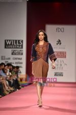 Model walks the ramp for Ritu Kumar show on Wills Lifestyle India Fashion Week 2011 - Day 2 in Delhi on 7th April 2011 (38).JPG