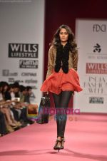Model walks the ramp for Ritu Kumar show on Wills Lifestyle India Fashion Week 2011 - Day 2 in Delhi on 7th April 2011 (42).JPG