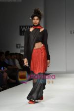 Model walks the ramp for Urvashi Kaur show on Wills Lifestyle India Fashion Week 2011 - Day 1 in Delhi on 6th April 2011 (23).JPG
