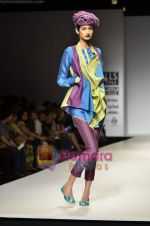 Model walks the ramp for Urvashi Kaur show on Wills Lifestyle India Fashion Week 2011 - Day 1 in Delhi on 6th April 2011 (49).JPG