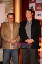 Randhir Kapoor, Rajiv Kapoor at IIFA-Raj Kapoor event in J W Marriott, Mumbai on 6th April 2011 (9).JPG