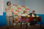 Vishal Bharadwaj, Amole Gupte at the launch of Amole Gupte_s Stanley ka Dabba in Menboob,  Mumbai on 6th April 2011 (18).JPG