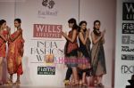 Model walks the ramp for Raj Shroff show on Wills Lifestyle India Fashion Week 2011 - Day 3 in Delhi on 8th April 2011.JPG