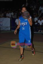 Neetu Chandra dabbles with Basket-Ball in Churchgate, Mumbai on 9th April 2011 (5).JPG