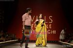 Vidya Balan at Sabyasachi show on Wills Lifestyle India Fashion Week 2011-Day 5 in Delhi on 10th April 2011 (50).JPG
