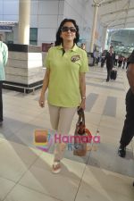 Juhi Chawla arrive from Kolkata after KKR win in Domestic Airport, Mumbai on 12th April 2011 (3).JPG