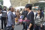 Shahrukh Khan arrive from Kolkata after KKR win in Domestic Airport, Mumbai on 12th April 2011 (3).JPG