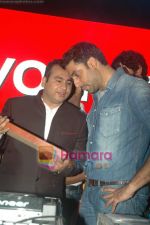 Abhishek Bachchan promote Dum Maro Dum film at No Smoking Concert in Chitrakoot Ground on 16th April 2011 (34).JPG