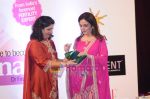 Nita Ambani at the Dr. Firuza Parikh_s book Launch - A Complete Guide to becoming pregnant on 16th April 2011 (10).JPG