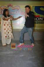 Anu Malik at Entertainment Ke Liye Kuch Bhi Karenge press meet in Malad on 19th April 2011 (3).JPG