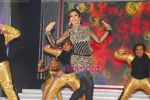 Raveena Tandon at GR8 Women_s Awards in Dubai on 19th April 2011 (3).jpg