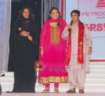 at GR8 Women_s Awards in Dubai on 19th April 2011 (118).jpg