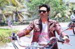Arjun Rampal launches Garware Motors Hyosung Super bikes  in Taj Land_s End on 22nd April 2011 (20).JPG