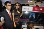 Kangana Ranaut unveils the new LG 3D Tv in Taj Lands ENd, Mumbai on 26th April 2011 (10).JPG