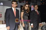 Kangana Ranaut unveils the new LG 3D Tv in Taj Lands ENd, Mumbai on 26th April 2011 (27).JPG