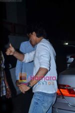 Shahrukh Khan at Maheep Kapoor_s bday bash in Juhu, Mumbai on 30th April 2011 (83).JPG