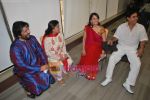 Roop Kumar Rathod, Sonali Rathod at the launch of Manesha Agarwal_s album Padaro Mhare Dess.. in Parel on 2ns May 2011 (6).JPG