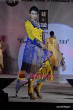 at Garodia Institute annual fashion show  in R City Mall on 6th May 2011 (189).JPG