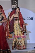 at Garodia Institute annual fashion show  in R City Mall on 6th May 2011 (55).JPG