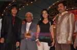 Amrita Rao, Pyarelal, Sudesh Bhosle at Pyarelal_s musical concert in Andheri Sports Complex on 7th May 2011 (2).JPG