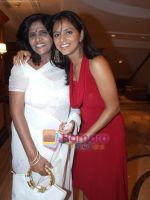 Neetu Chandra with mom at Mother_s day special in Mumbai on 6th May 2011.JPG