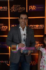 Tusshar Kapoor wins Best Actor in a comic role at the 1st Jeeyo Bollywood Awards on 10th May 2011 (27).JPG