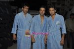 Ritesh Deshmukh, Aashish Chaudhary & Javed Jaffery on the sets of Double Dhamaal in Mehboob Studio, Mumbai on 13th May 2011 (3).JPG