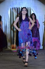 at Sasmira colelge annual fashion show in Worli, Mumbai on 13th May 2011 (54).JPG