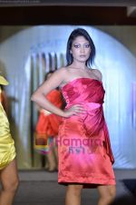 at Sasmira colelge annual fashion show in Worli, Mumbai on 13th May 2011 (84).JPG