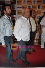 Yash Chopra at Punjabi Virsa Awards 2011 in J W Marriott, Mumbai on 22nd May 2011 (3).JPG