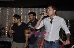 Imran Khan at Delhi Belly DK Bose song success bash in Vie Lounge, juhu, mumbai on 3rd June 2011 (9).JPG