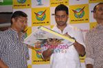 Abhishek Bachchan at Dum Maro Dum DVD launch in Shoppers Stop, Mumbai on 4th June 2011 (21).JPG