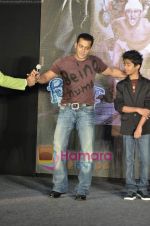 Salman Khan at IIFA Press meet to announce Chillar Film and Enviorment initiatives in Taj Land_s End on 5th June 2011 (18).JPG