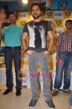 Emraan Hashmi at Murder 2 music launch in Planet M on 10th June 2011 (74).JPG