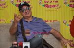Vinay Pathak promotes Bheja Fry 2 on 98.3 FM Radio Mirchi on 12th June 2011 (8).JPG