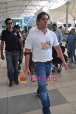 Sohail Khan snapped after they return from Hyderabad on 13th June 2011 (17).JPG