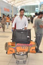 Varun Badola snapped after they return from Hyderabad on 13th June 2011 (2).JPG