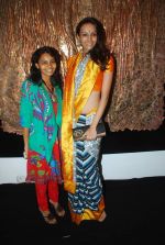 Nethra Raghuraman at Nisha Jamwal_s art event for artist Punaam Salecha in Kala Ghoda on 16th June 2011 (19).JPG
