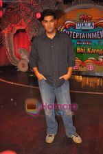 Kunal Roy Kapoor on the sets of Entertainment Ke Liye Kuch Bhi Karenga in Yashraj on 17th June 2011 (3).JPG