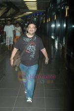 Adnan Sami snapped at International Airport after concerts in Dubai, NZ and Australia on 19th June 2011 (6).JPG