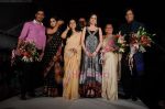 Kajol, Vivek Oberoi at Pidilite-CPAA charity fashion show in Intercontinental The Lalit, Mumbai on 19th June 2011 (187).JPG